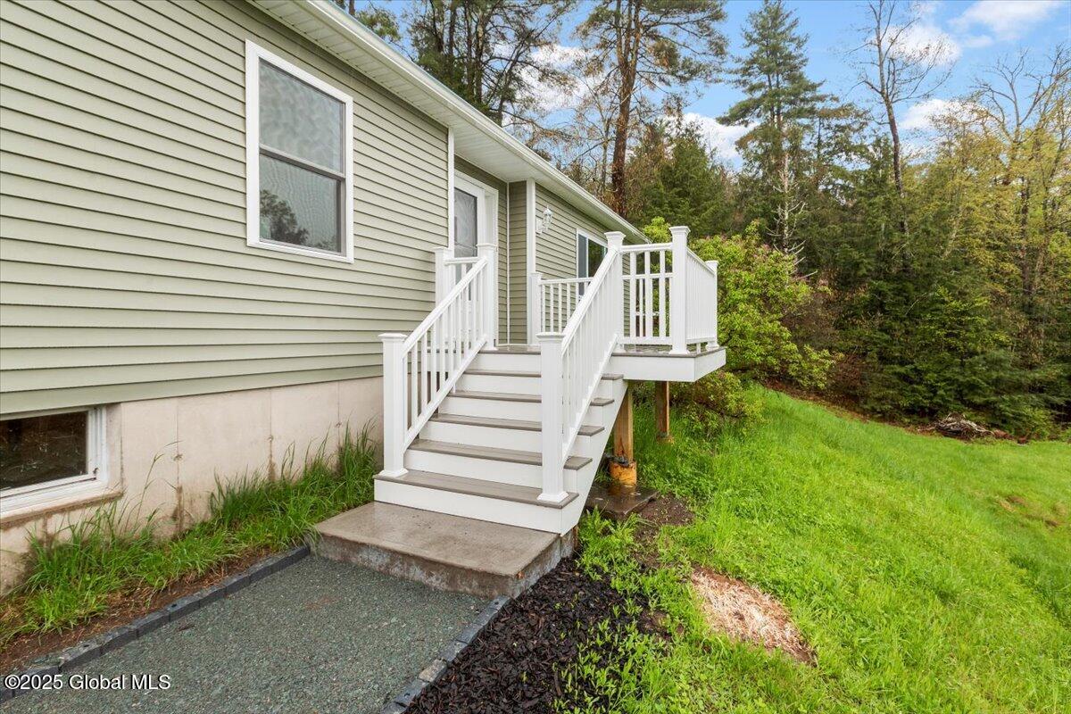 452 Blue Factory Road Poestenkill, NY 12018 - Photo 5 of 36 35-MW2_9353