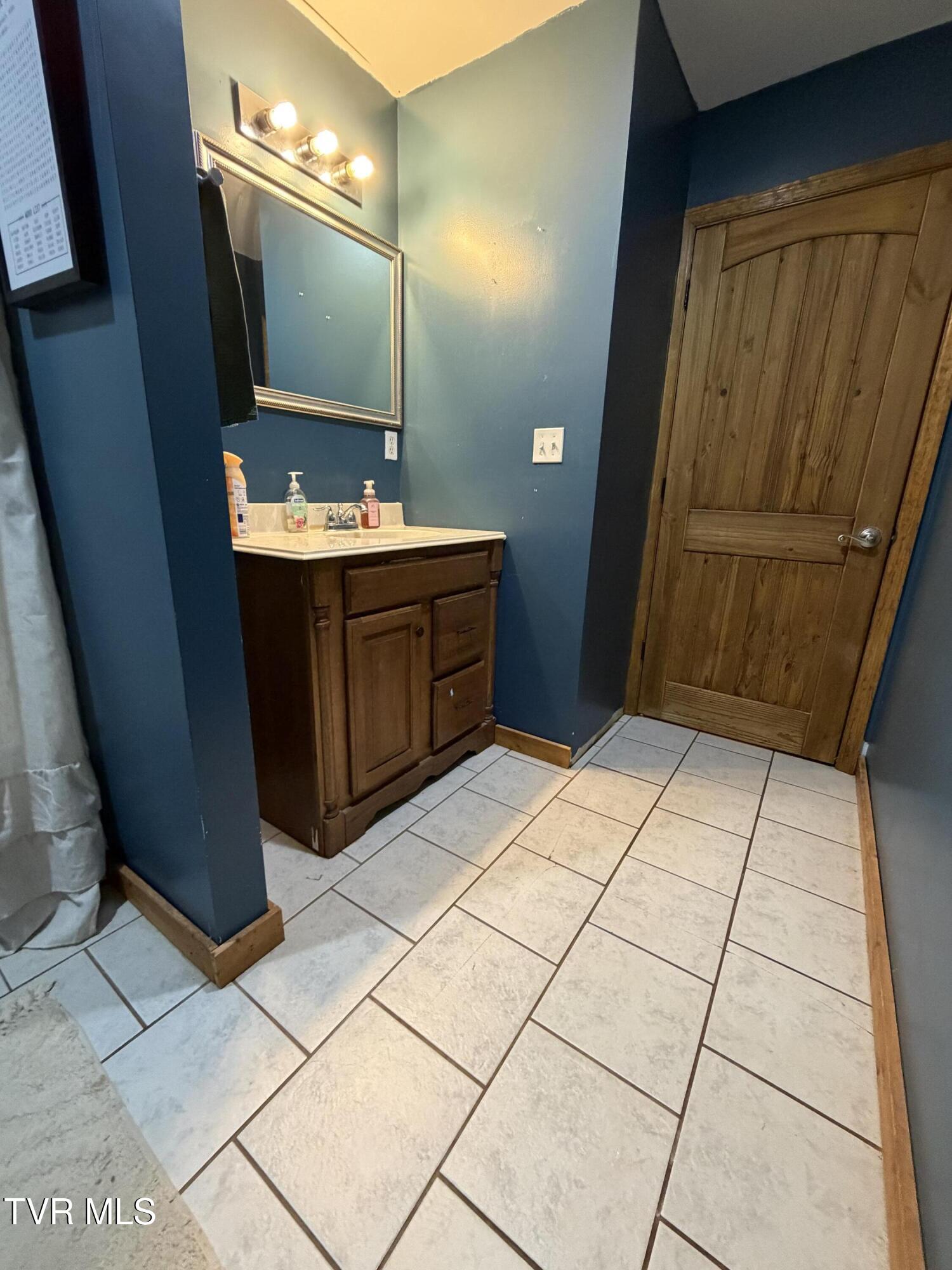 1915 Dante Road St. Paul, VA 24283 - Photo 8 of 11 IMG_9678