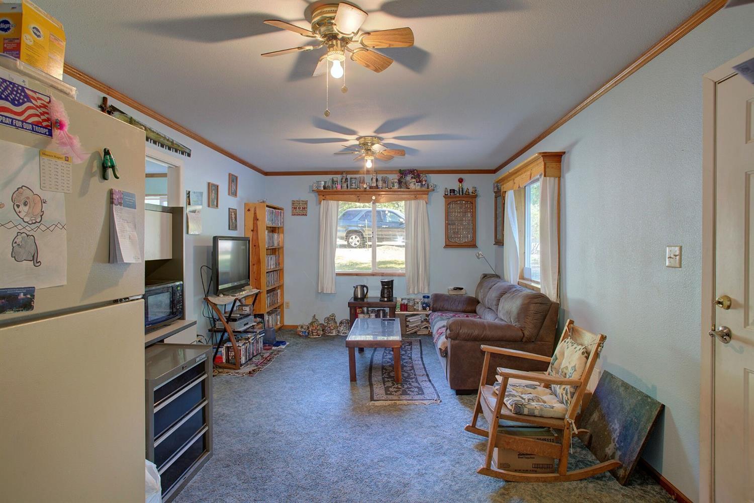 1808 Reuben Road Glendale, OR 97442 - Photo 5 of 33 Additional Photo