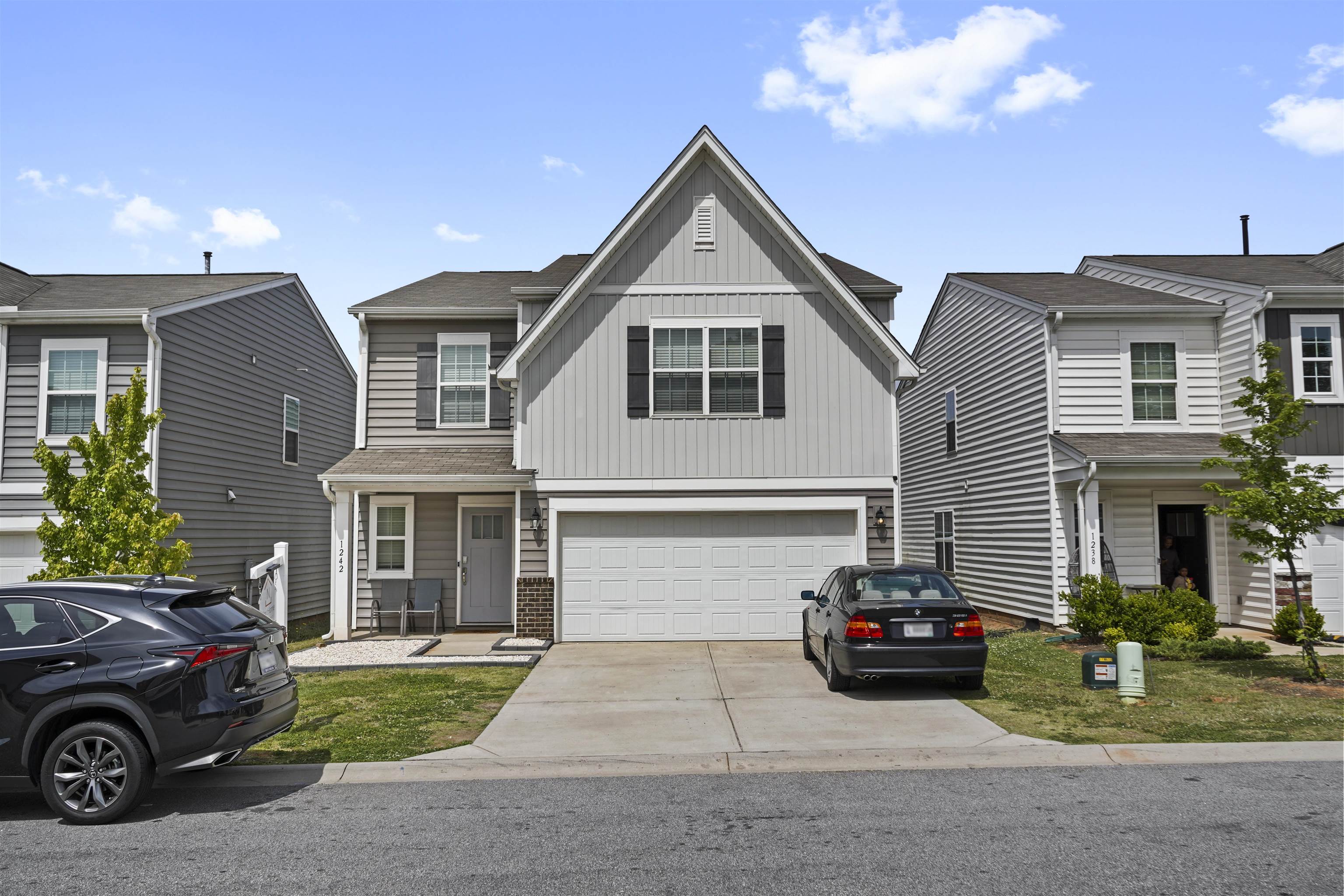 1242 Kilead Court Boiling Springs, SC 29316 - Photo 3 of 48