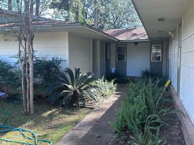 $525,000 | 255 North Villas Court, Unit 1, Tallahassee, FL 32303
