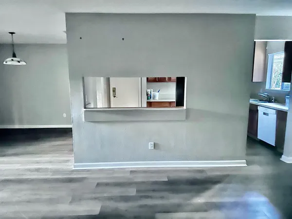 $525,000 | 255 North Villas Court, Unit 1, Tallahassee, FL 32303