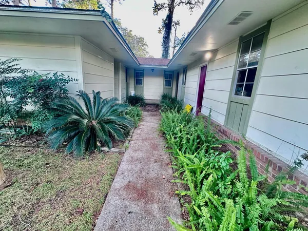 $525,000 | 255 North Villas Court, Unit 1, Tallahassee, FL 32303