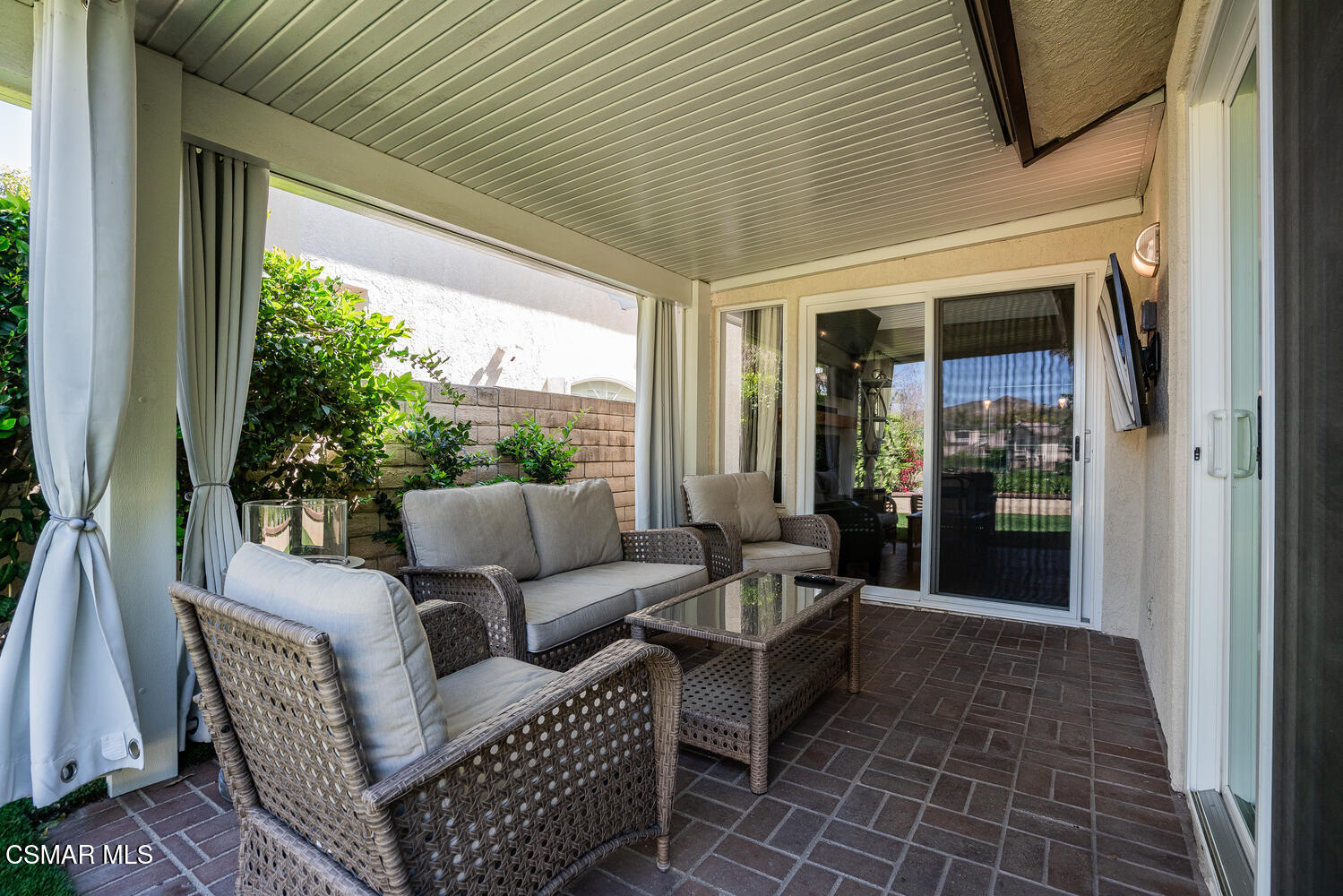 675 Overlook Road Simi Valley, CA 93065 - Photo 29 of 32 675 Overlook Rd Simi Valley CA-large-036