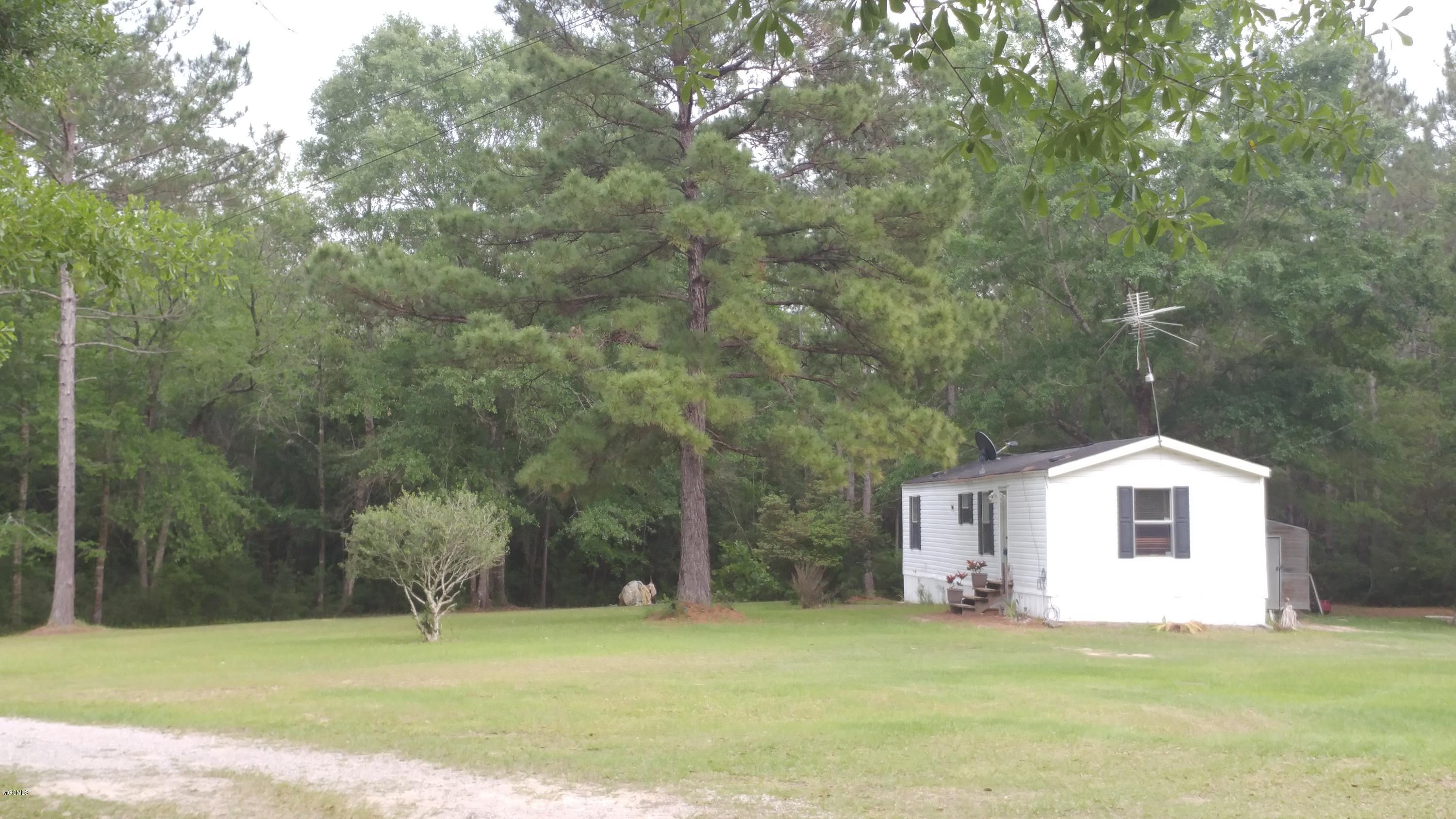 22279 Ball Road Gulfport, MS 39503 - Photo 3 of 8 22279 Ball (4)