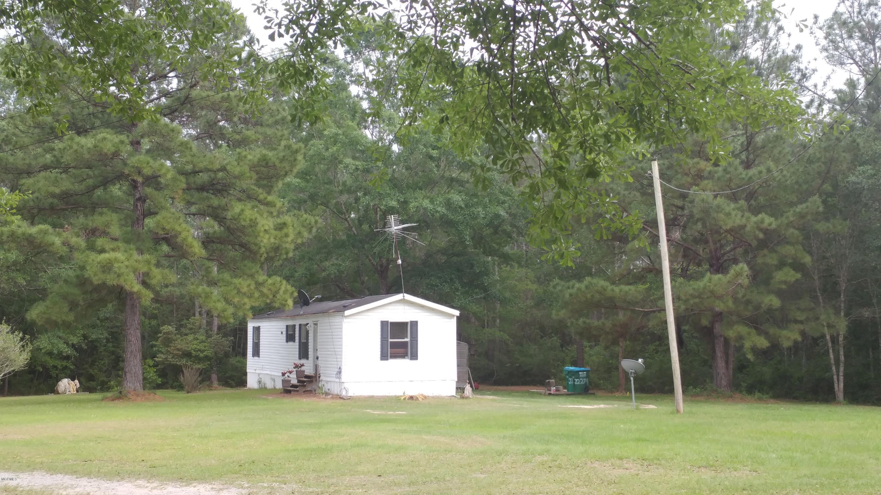 22279 Ball Road Gulfport, MS 39503 - Photo 5 of 8 22279 Ball (6)