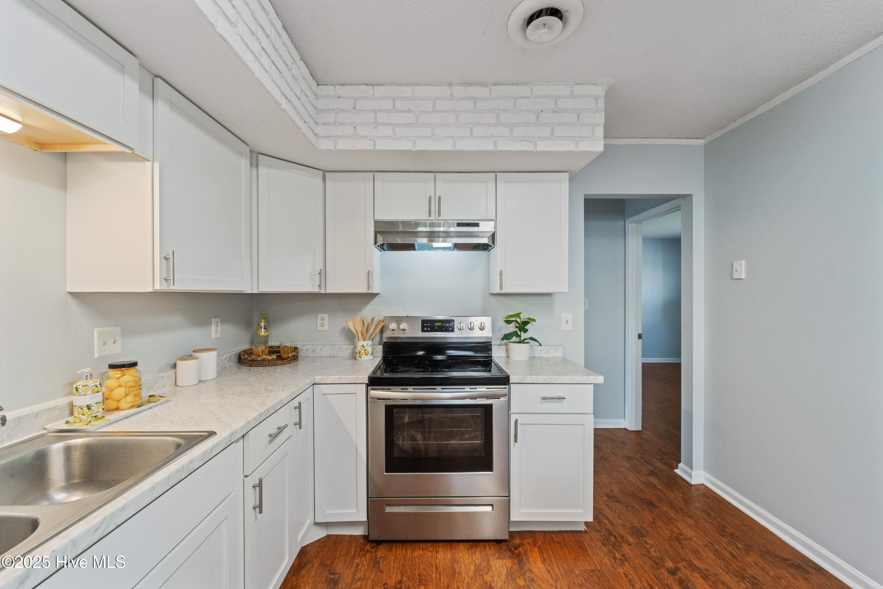 302 Dennis Road Jacksonville, NC 28546 - Photo 11 of 51 DSC00550