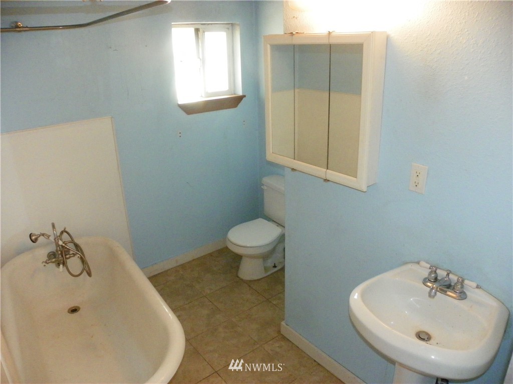 18440 Market Street Southwest Rochester, WA 98579 - Photo 14 of 25