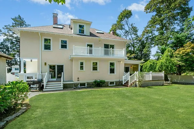 $6,200 | 231 Lagrange Street, Boston, MA 02132