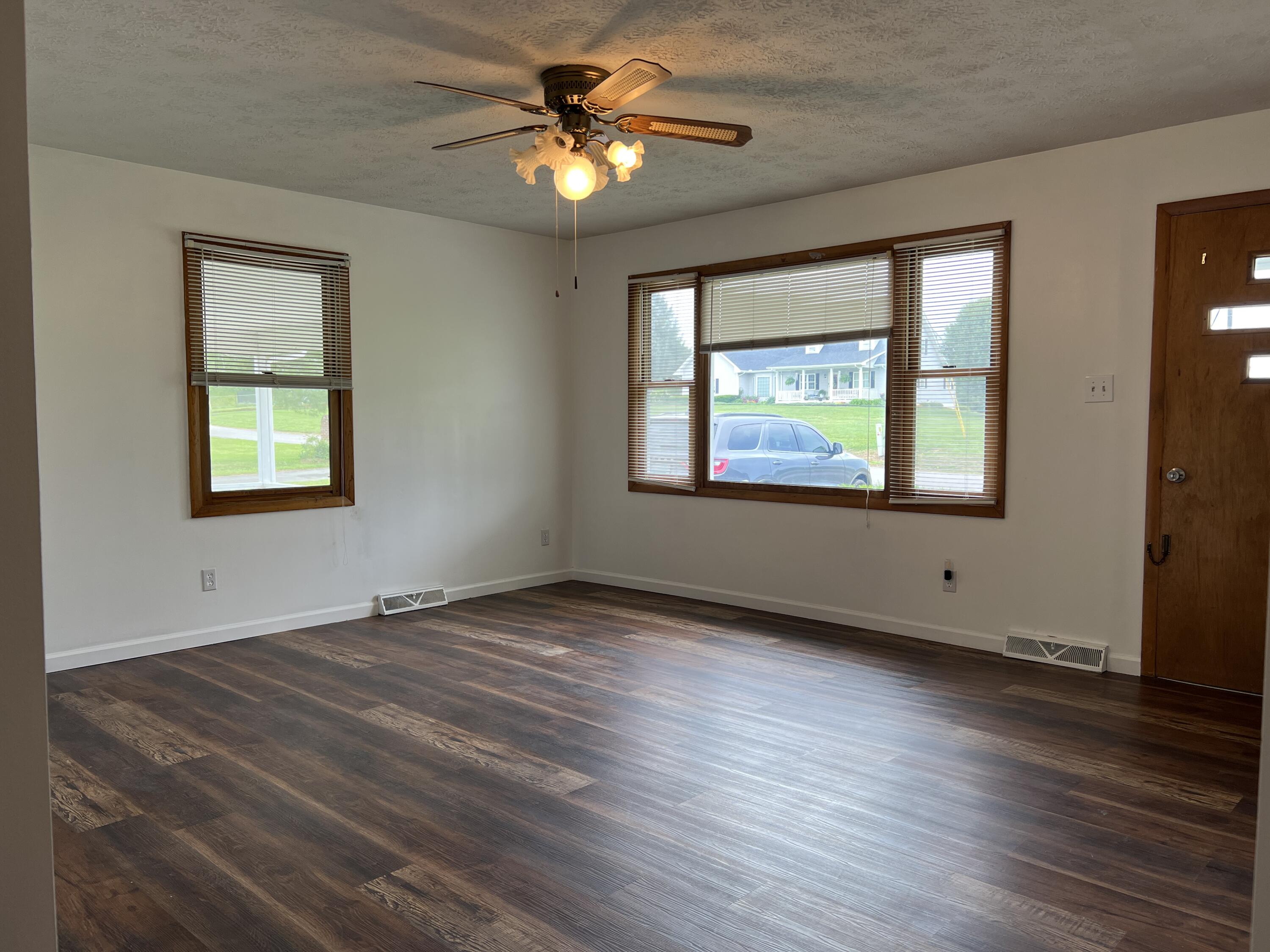 5094 Echo Valley Road Lily, KY 40740 - Photo 18 of 38 DJI_20240503_144009_001