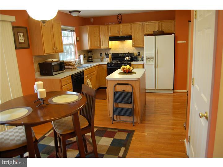 5 East Lexton Road New Castle, DE 19720 - Photo 8 of 25 Kitchen