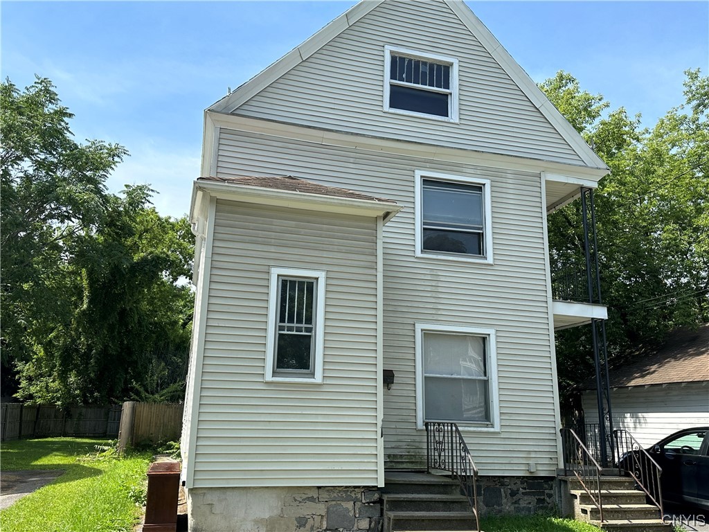 102 Addington Place Utica, NY 13501 - Photo 1 of 1
