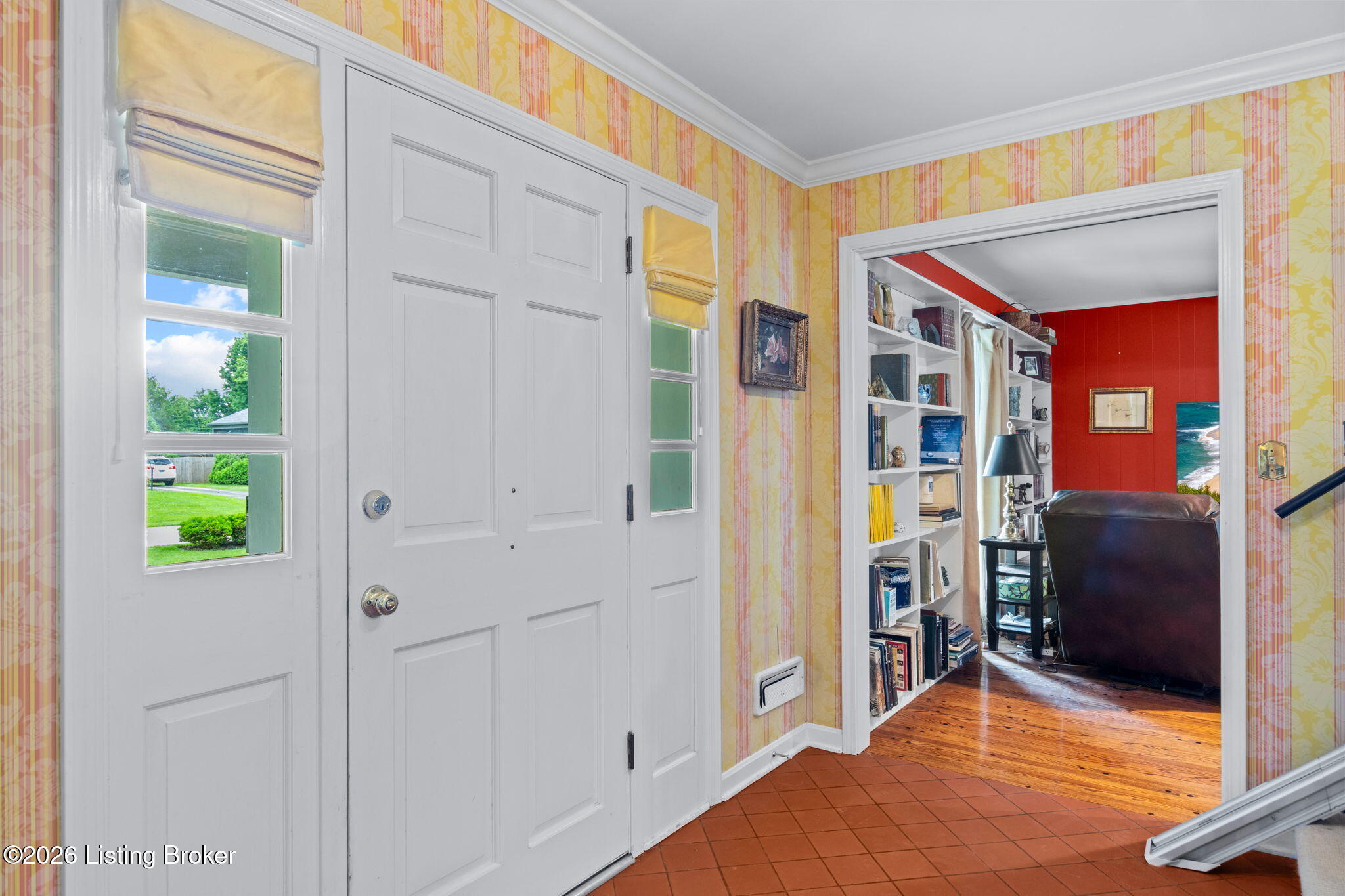 4911 Crofton Road Louisville, KY 40207 - Photo 5 of 70 7-web-or-mls-4F0A6154