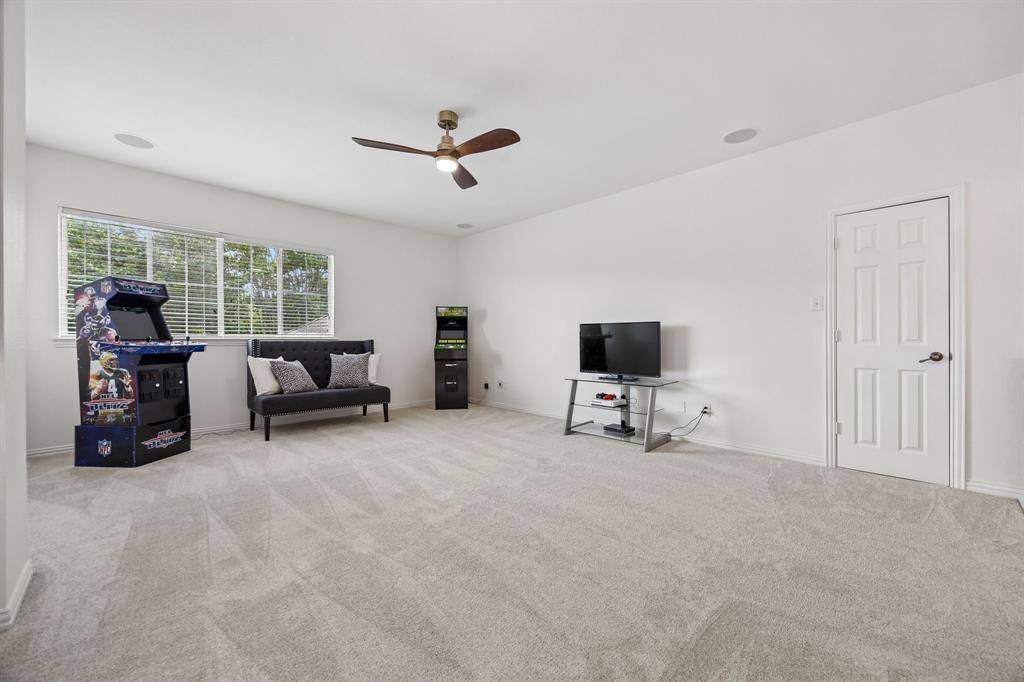 5808 Rathbone Drive Parker, TX 75002 - Photo 25 of 39 Spacious second floor living space is has limitless options - game room, media room, play room. Only limited by your imagination!