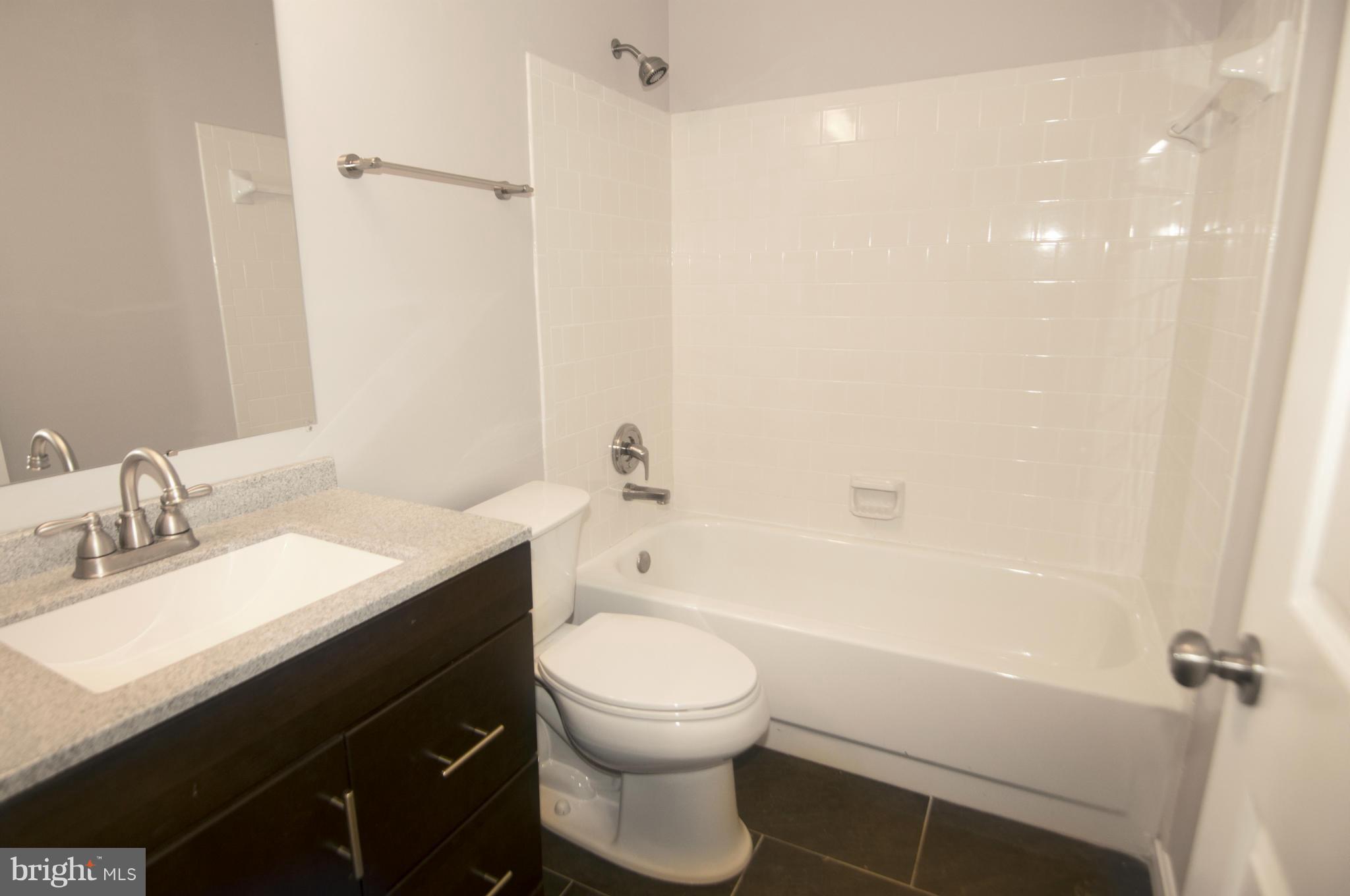 1155 Ingate Road Halethorpe, MD 21227 - Photo 16 of 29 Bath
