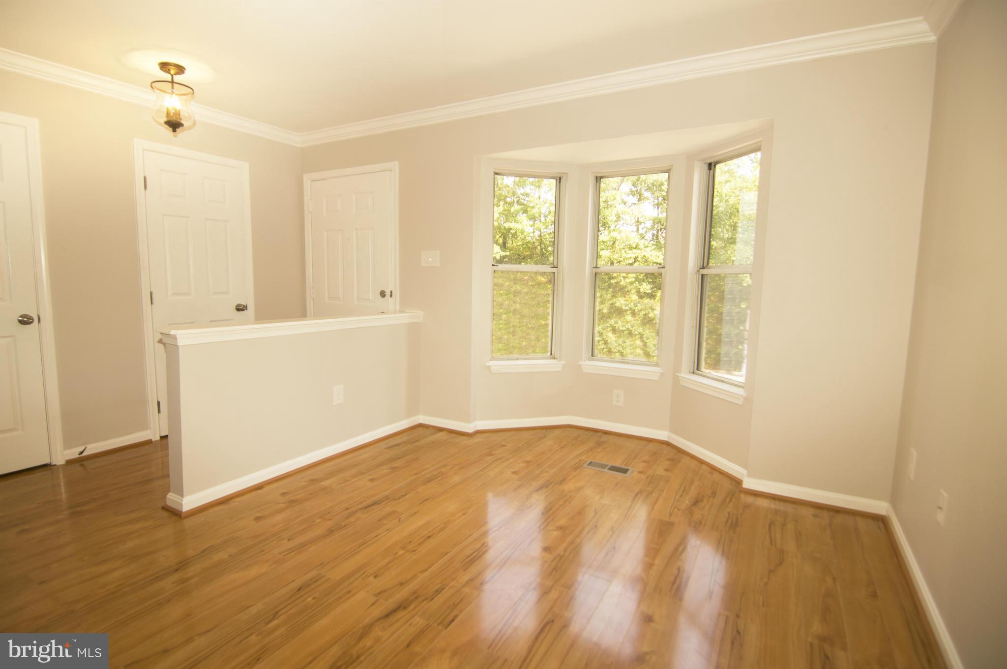 1155 Ingate Road Halethorpe, MD 21227 - Photo 3 of 29 Living Room