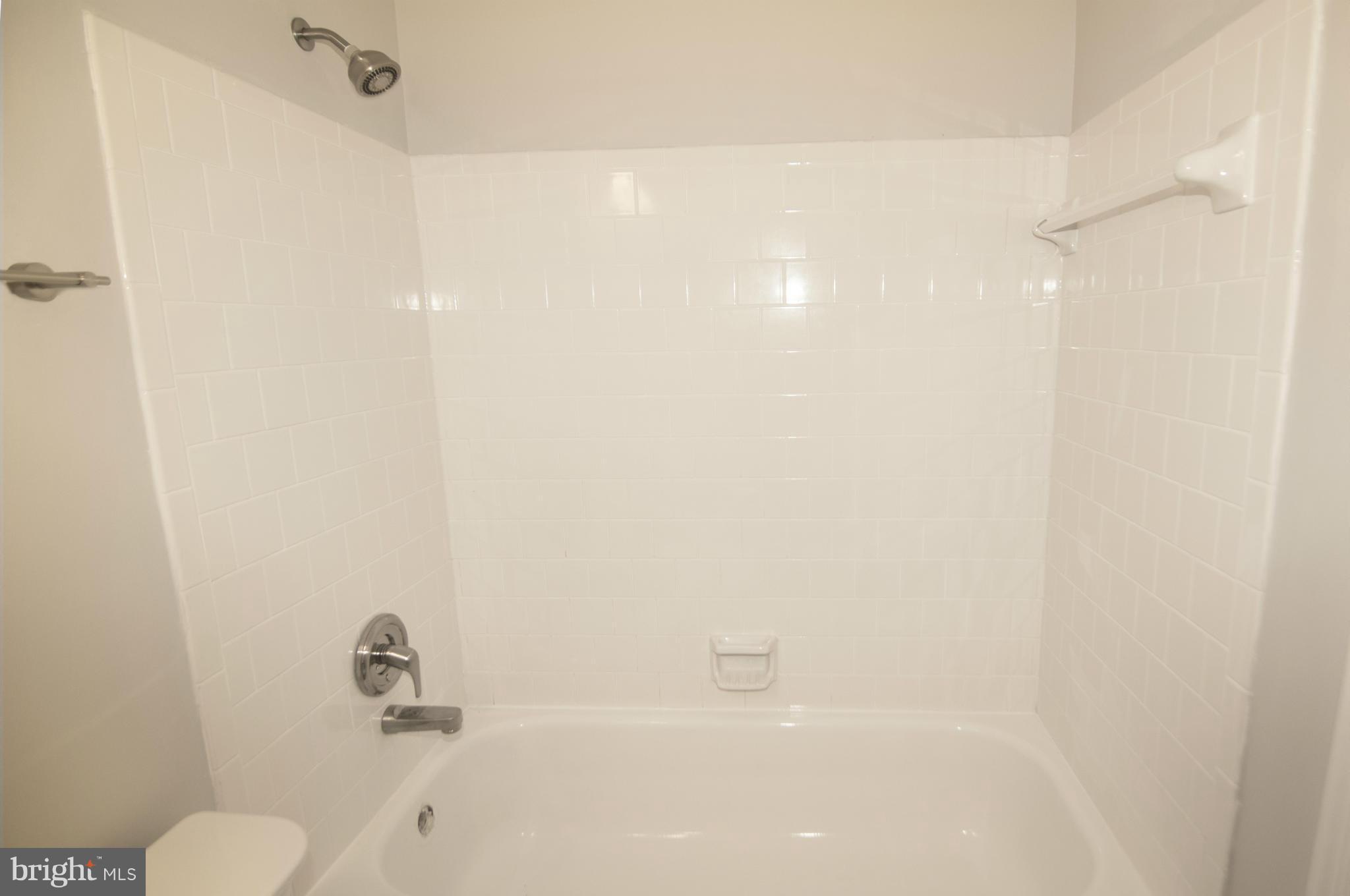 1155 Ingate Road Halethorpe, MD 21227 - Photo 22 of 29 Bath