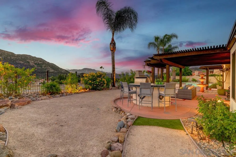9062 Summerhill Point Alpine, CA 91901 - Photo 29 of 40 Gallery Image 29