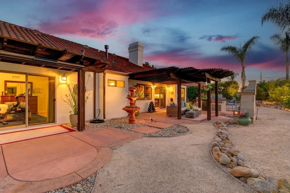 9062 Summerhill Point Alpine, CA 91901 - Photo 32 of 40 Gallery Image 32