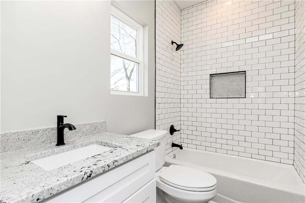 3194 Highway 411 White, GA 30184 - Photo 20 of 25