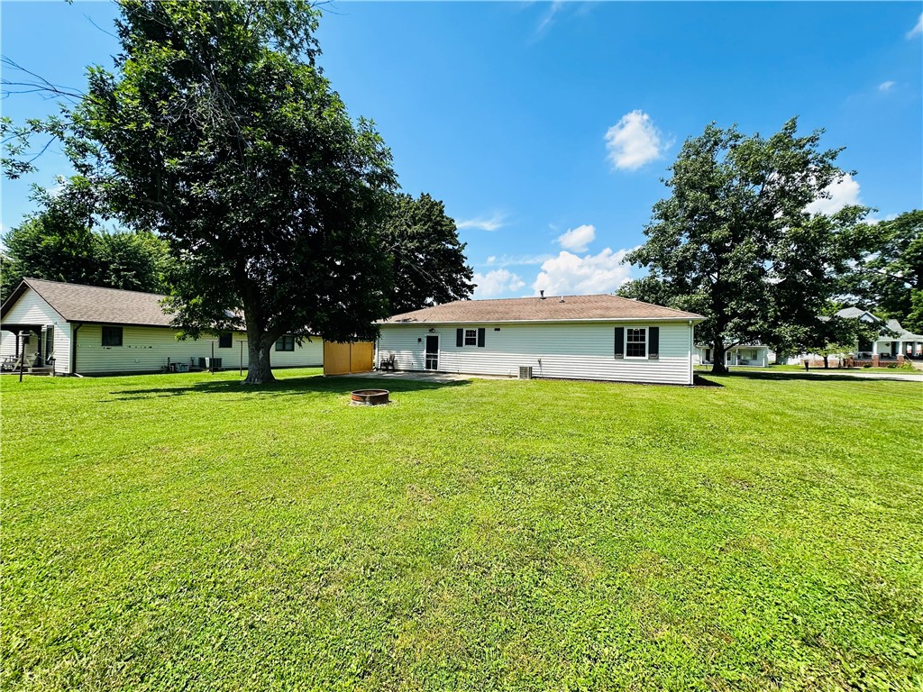 573 West 7th Street Neoga, IL 62447 - Photo 17 of 20
