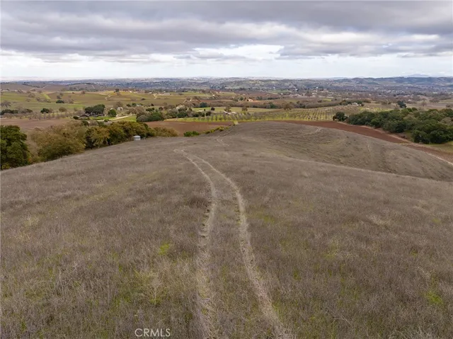 $13,000,000 | 2135 Live Oak Road, Paso Robles, CA 93446