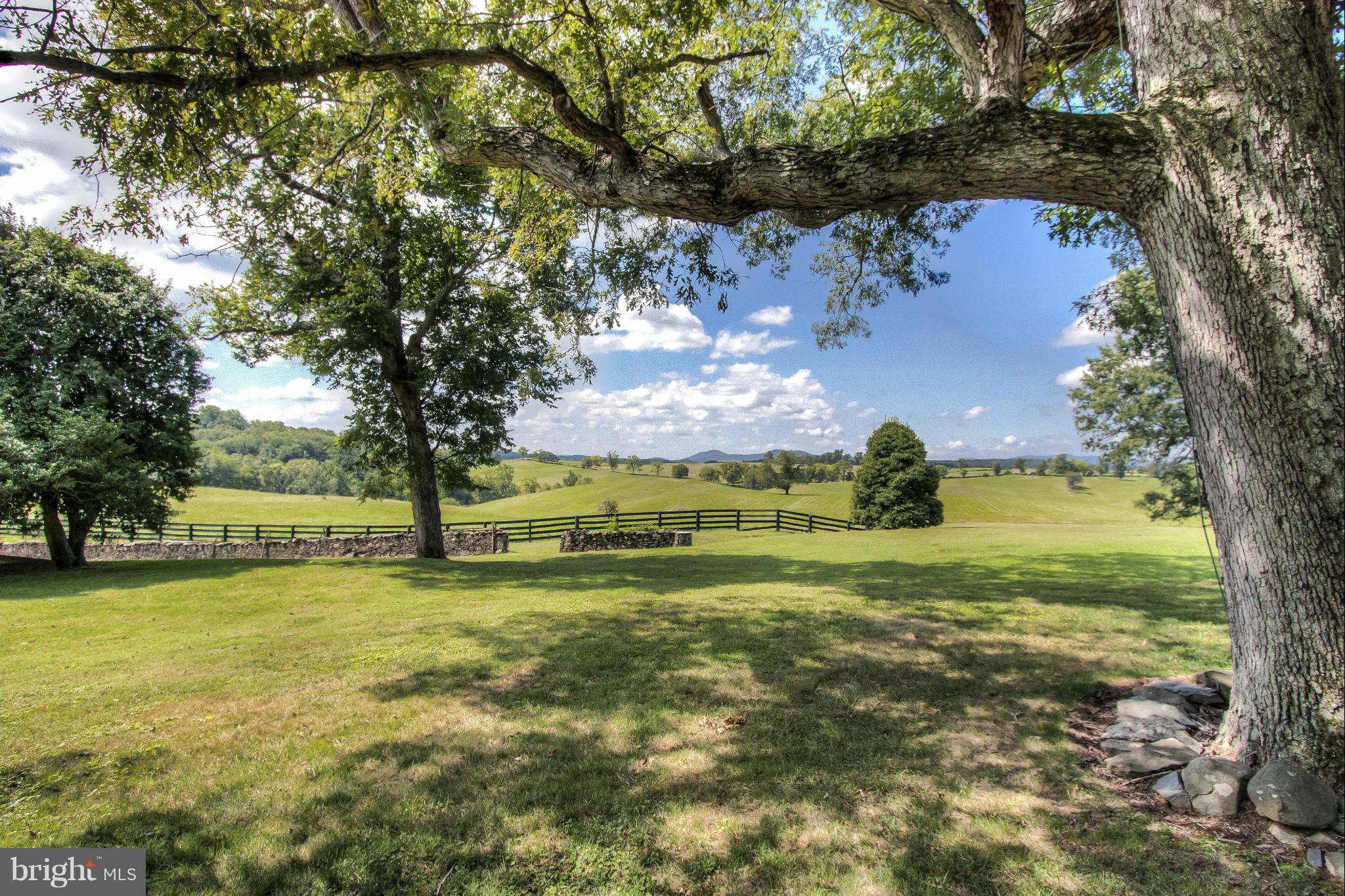 5170 Oak Spring Road Upperville, VA 20184 - Photo 3 of 11 View