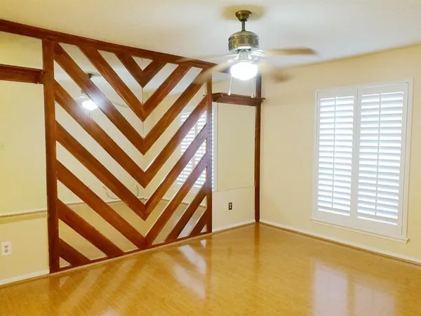 $1,400 | 2121 Hepburn Street, Unit 505, Houston, TX 77054