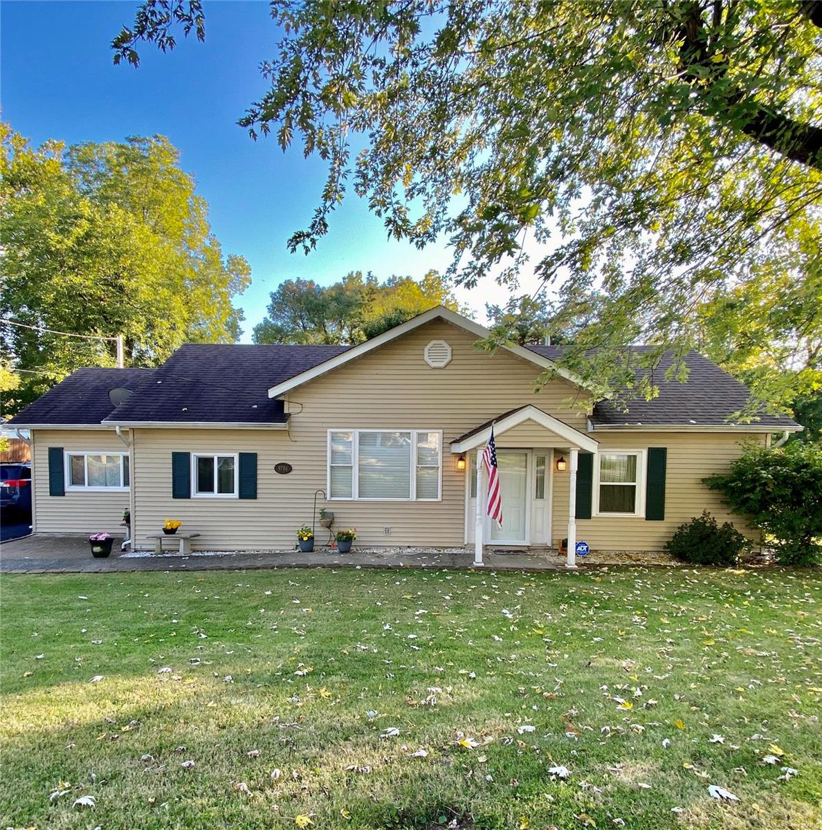 9784 Ridge Heights Road Fairview Heights, IL 62208 - Photo 1 of 21 Gallery Image 1