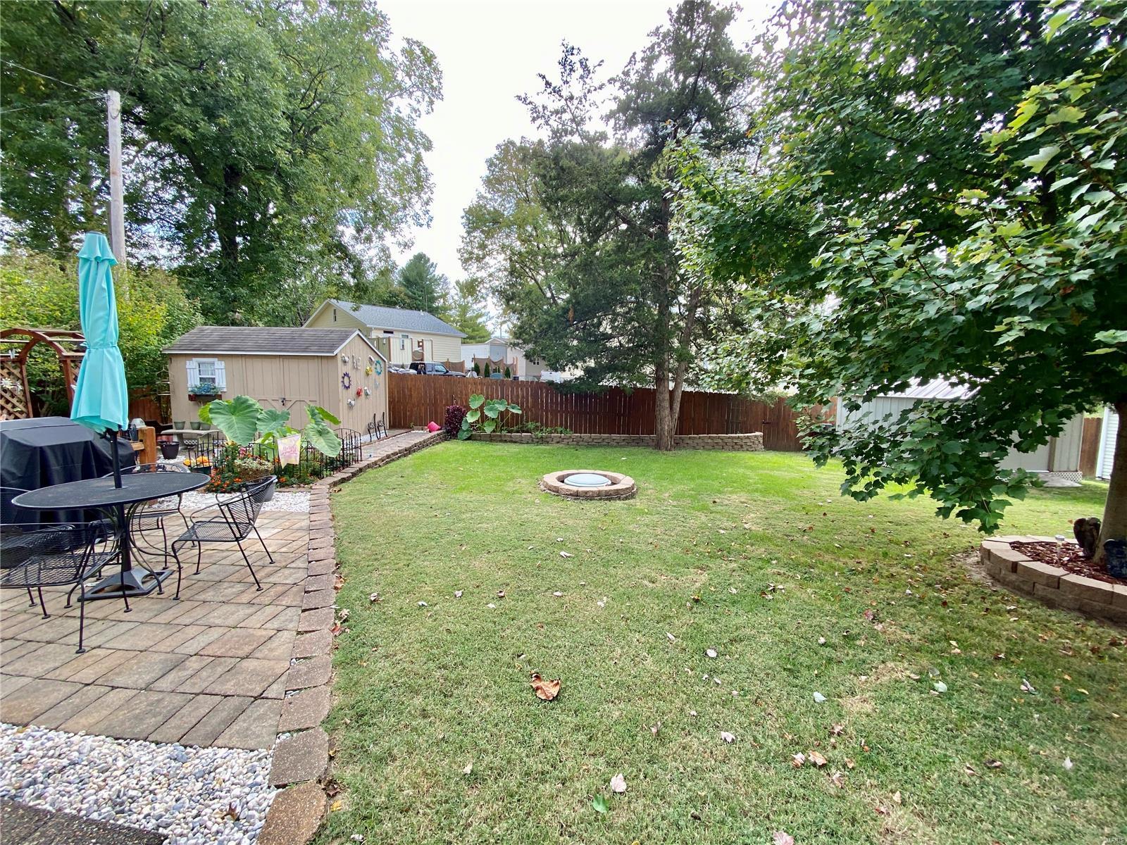 9784 Ridge Heights Road Fairview Heights, IL 62208 - Photo 4 of 21 Gallery Image 4