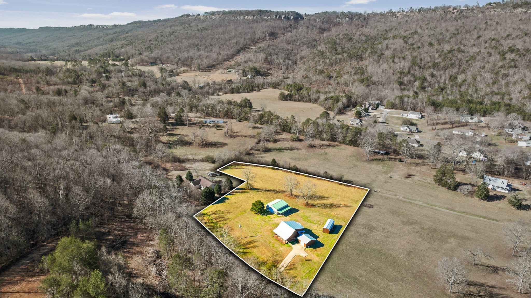3382 Back Valley Road Trenton, GA 30752 - Photo 38 of 45 an aerial view of a house