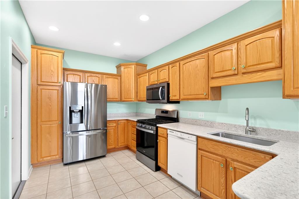 320 Saddlebrook Road Gibsonia, PA 15044 - Photo 9 of 35
