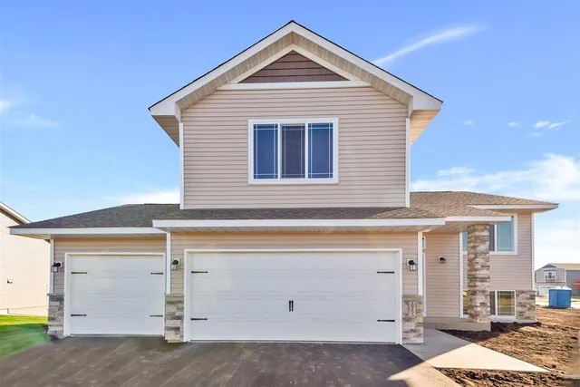 $384,900 | 20189 Esther Parkway, Big Lake, MN 55309