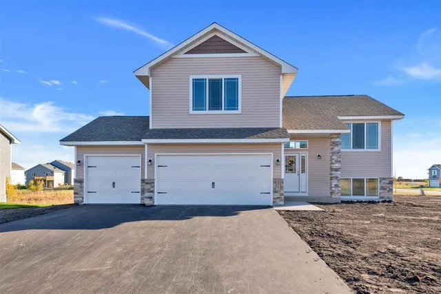 $384,900 | 20189 Esther Parkway, Big Lake, MN 55309