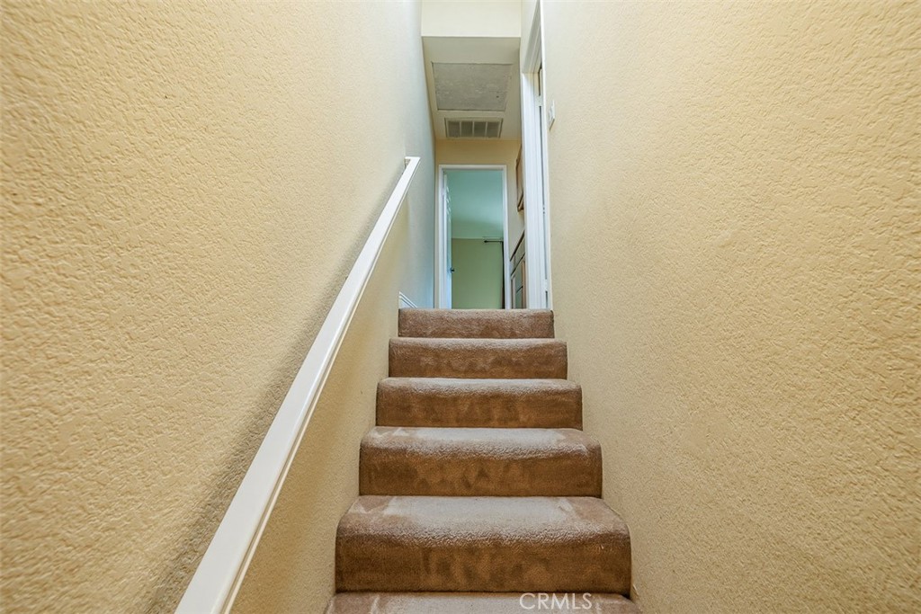 1052 Walnut Street, Unit E Tustin, CA 92780 - Photo 20 of 43