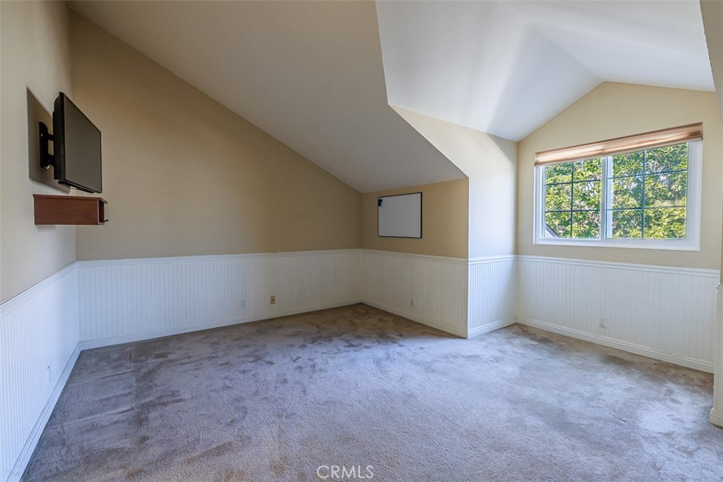 1052 Walnut Street, Unit E Tustin, CA 92780 - Photo 22 of 43