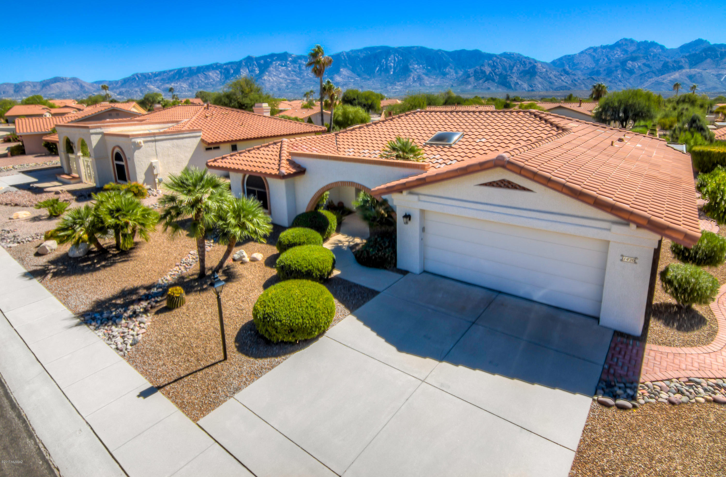 1420 East Bright Angel Drive Oro Valley, AZ 85755 - Photo 14 of 37