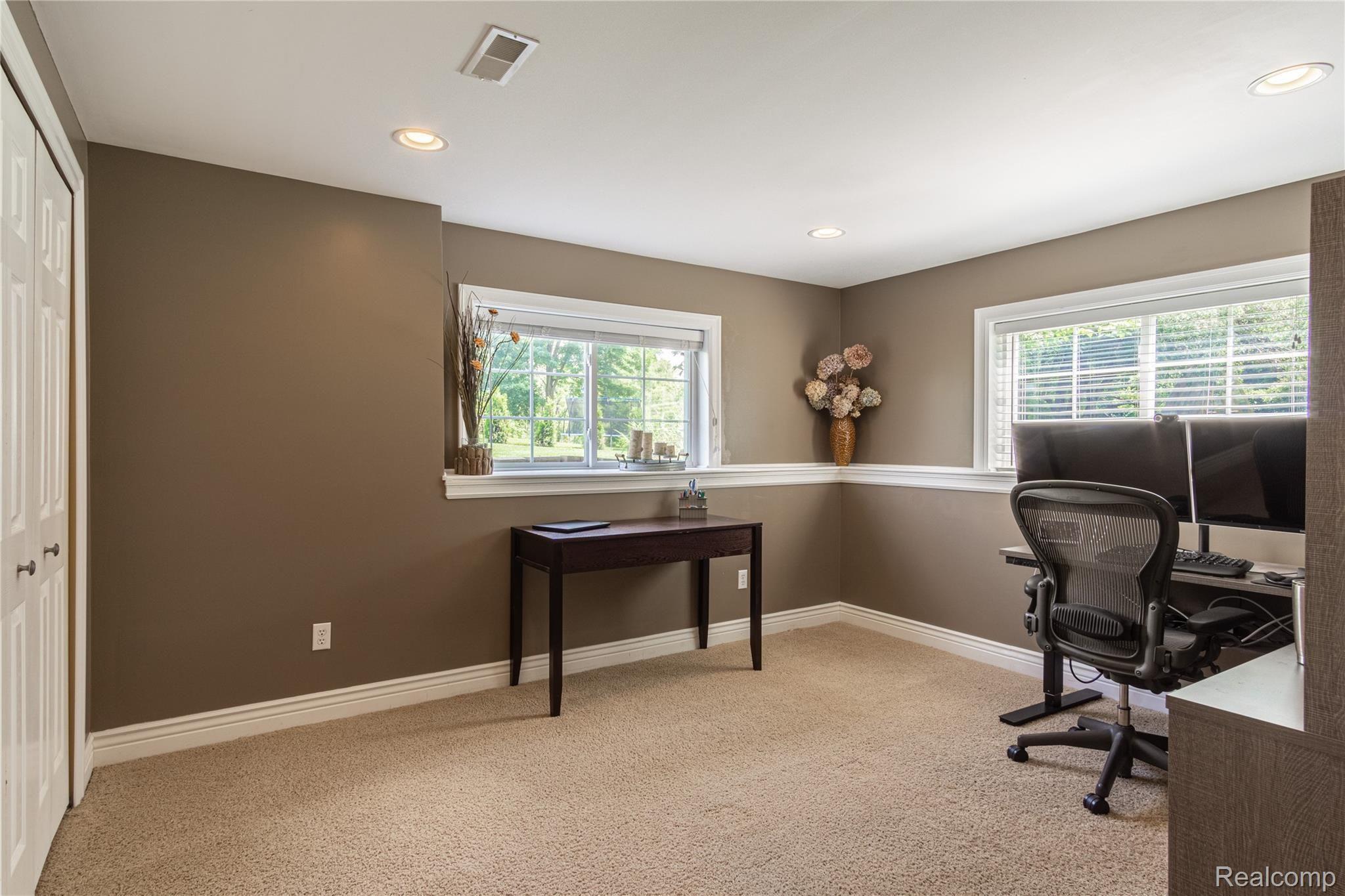 16203 River Ridge Trail Linden, MI 48451 - Photo 21 of 31 Interiors (40 of 56).jpg