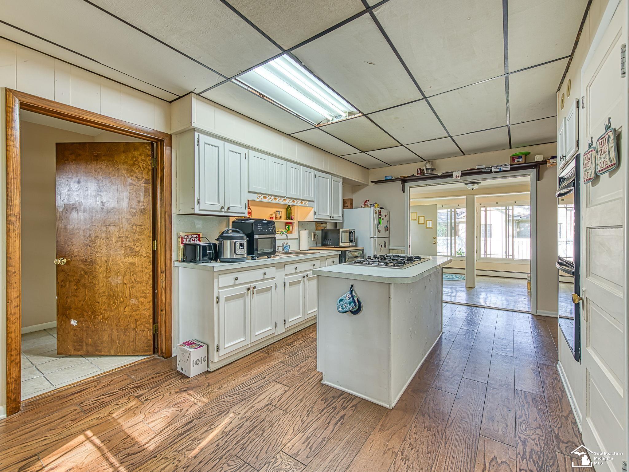 1660 West Sterns Road Temperance, MI 48182 - Photo 7 of 42