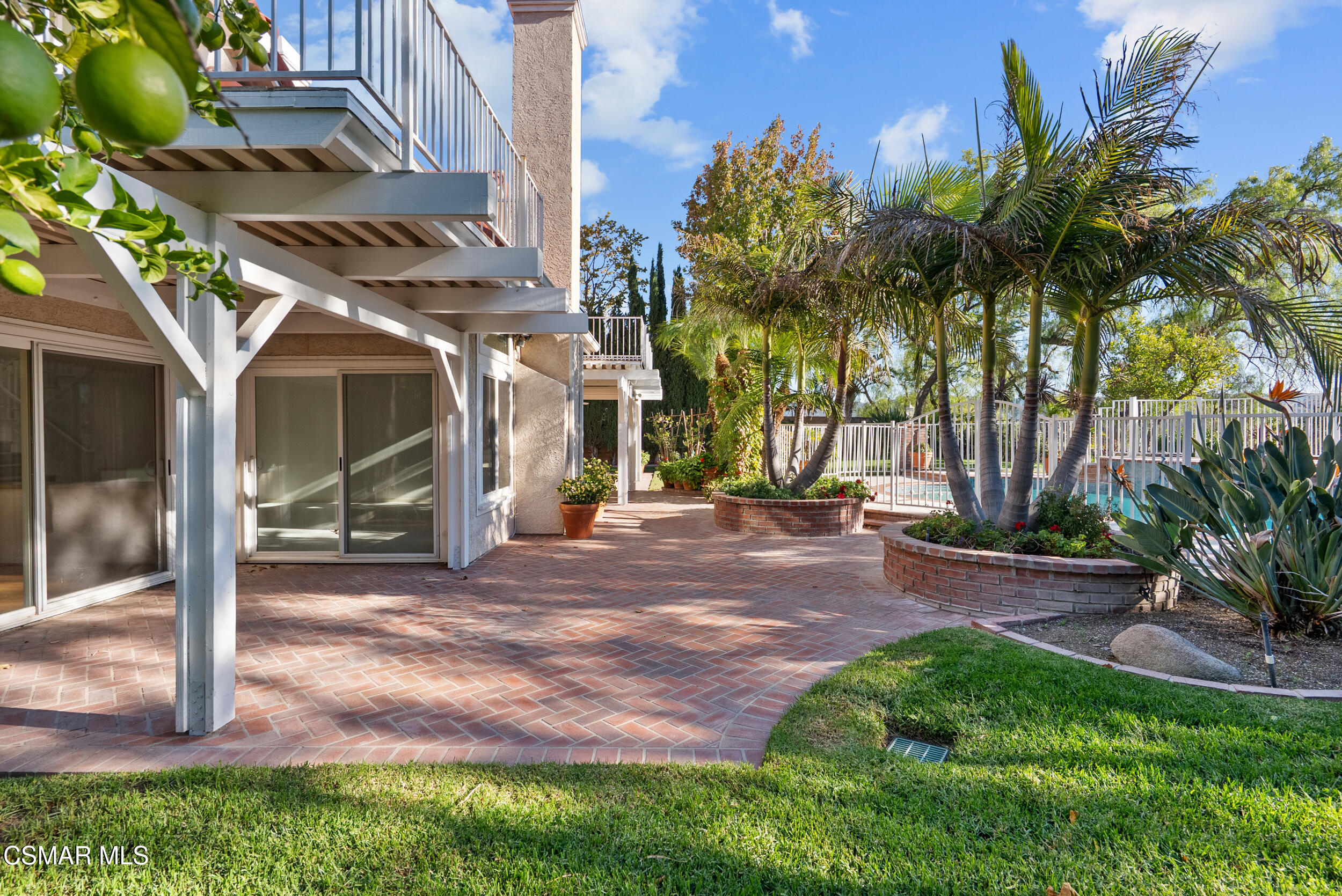 5206 Seneca Place Simi Valley, CA 93063 - Photo 79 of 92 a view of a house with a patio