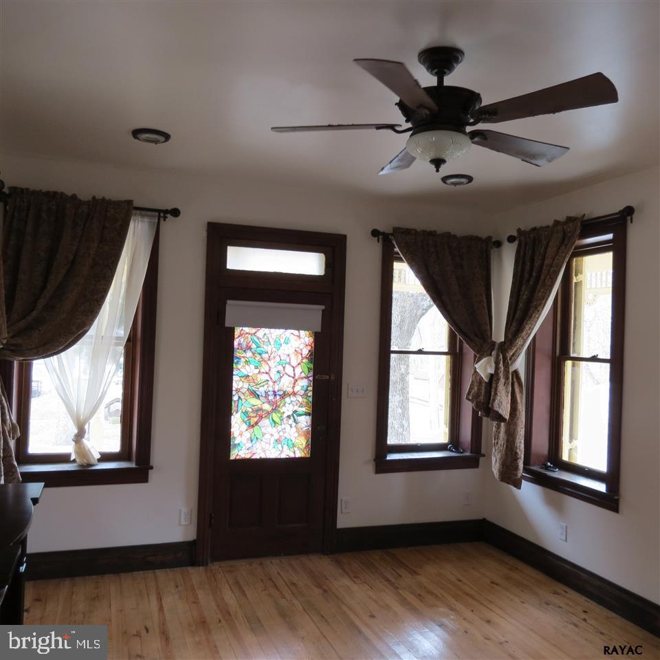 851 Iron Ridge Road Spring Grove, PA 17362 - Photo 13 of 36