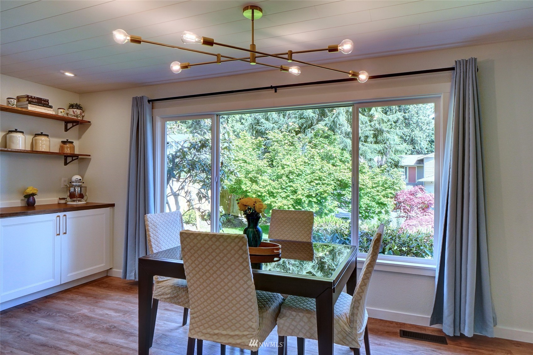 1210 204th Place Southeast Bothell, WA 98012 - Photo 11 of 39 Gallery Image 11