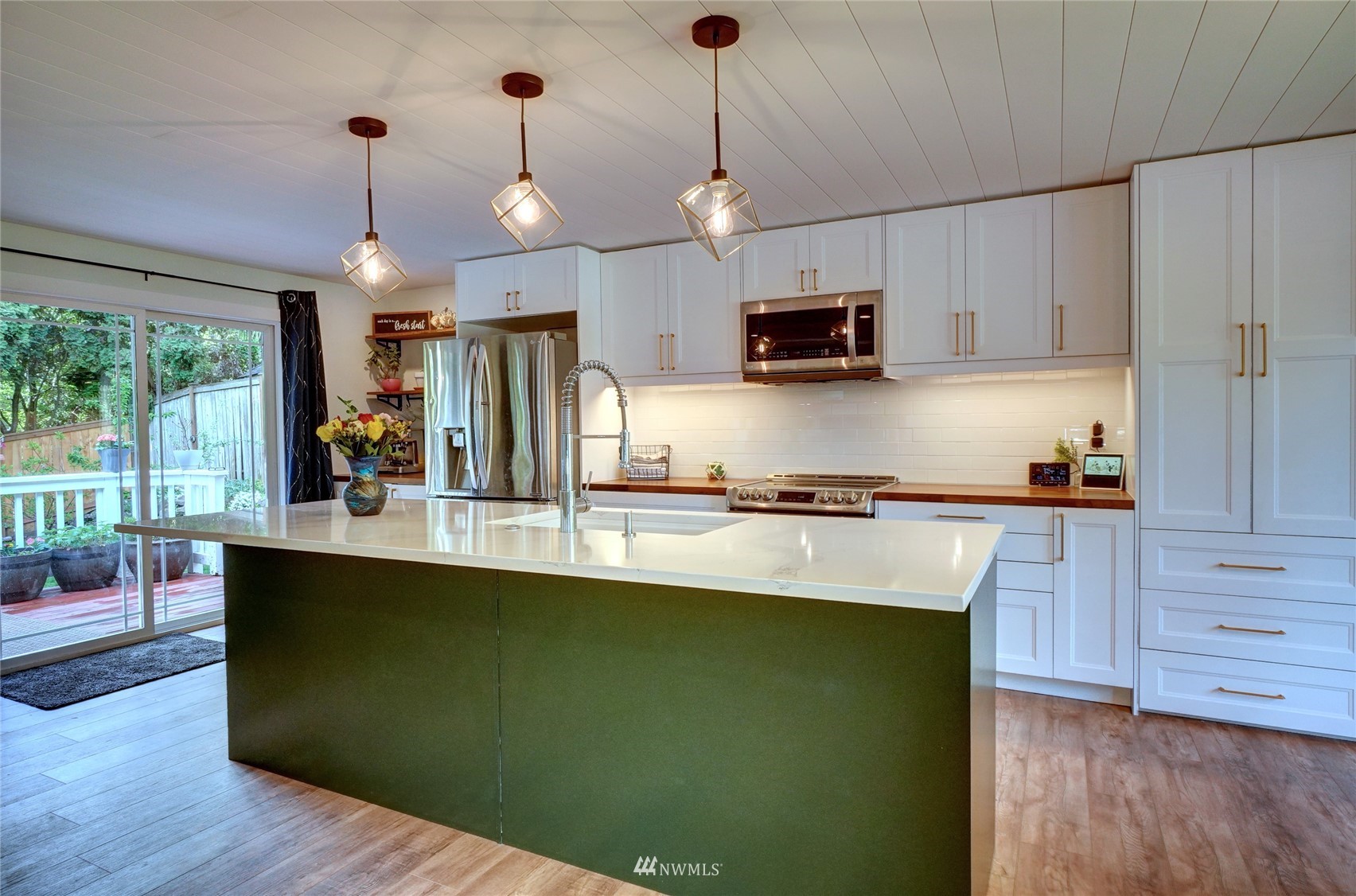 1210 204th Place Southeast Bothell, WA 98012 - Photo 12 of 39 Gallery Image 12