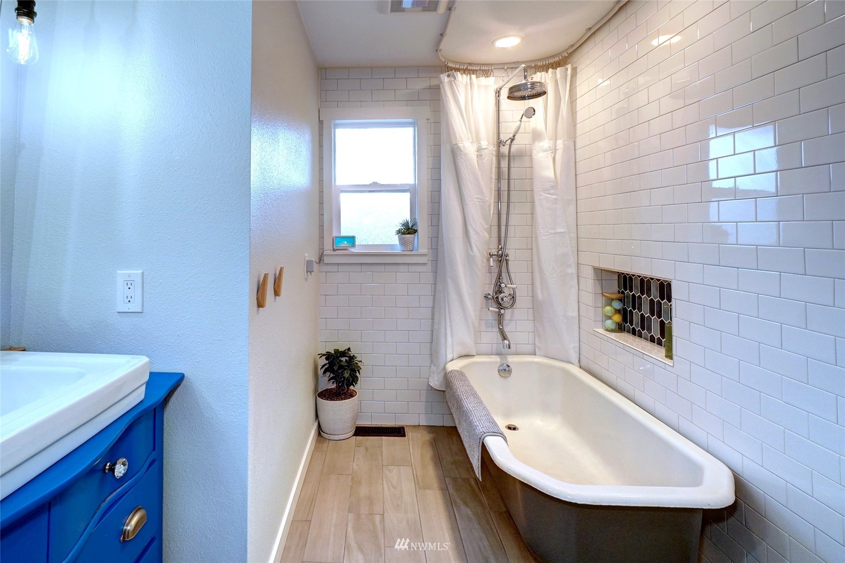 1210 204th Place Southeast Bothell, WA 98012 - Photo 25 of 39 Gallery Image 25