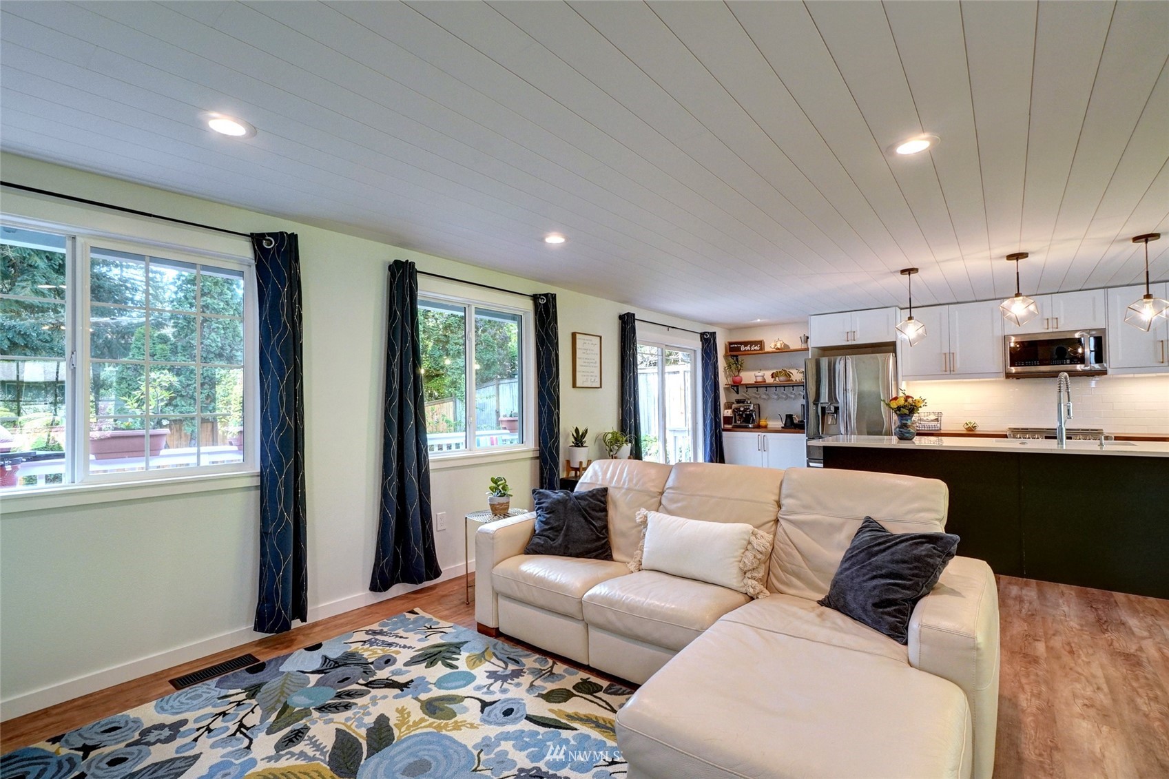 1210 204th Place Southeast Bothell, WA 98012 - Photo 7 of 39 Gallery Image 7