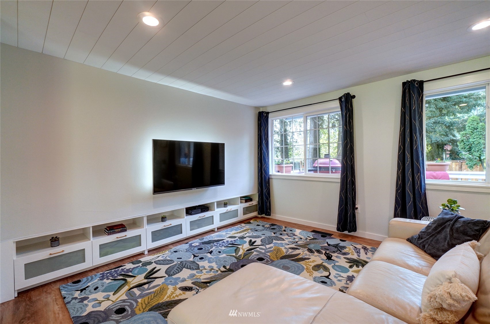 1210 204th Place Southeast Bothell, WA 98012 - Photo 8 of 39 Gallery Image 8