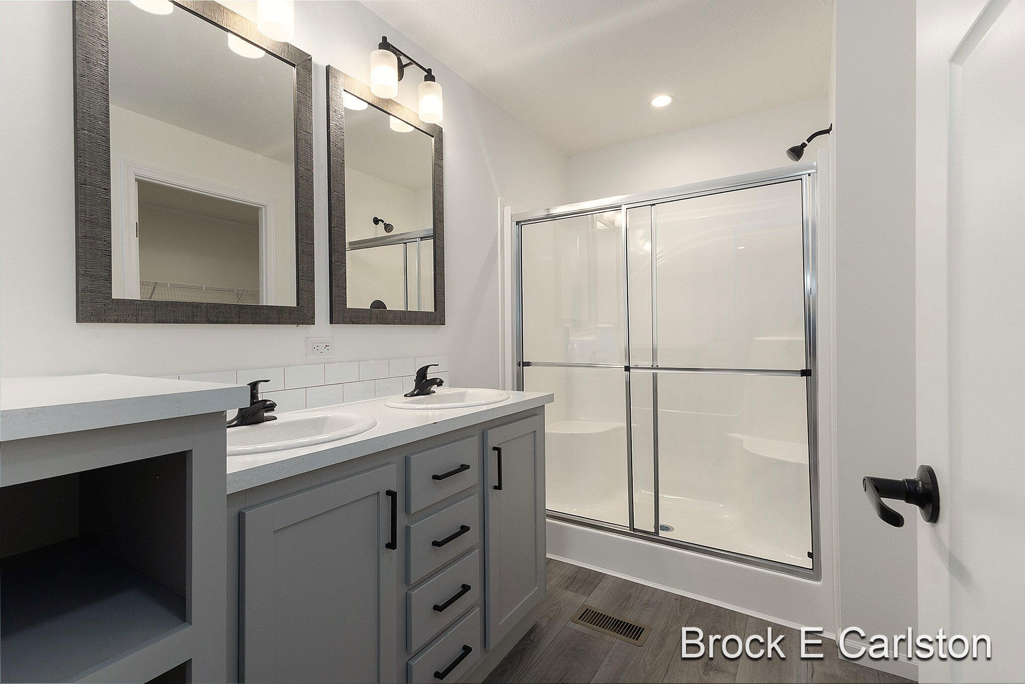 1283 East Ellis Road, Unit 20 Norton Shores, MI 49441 - Photo 16 of 21 _42A9209