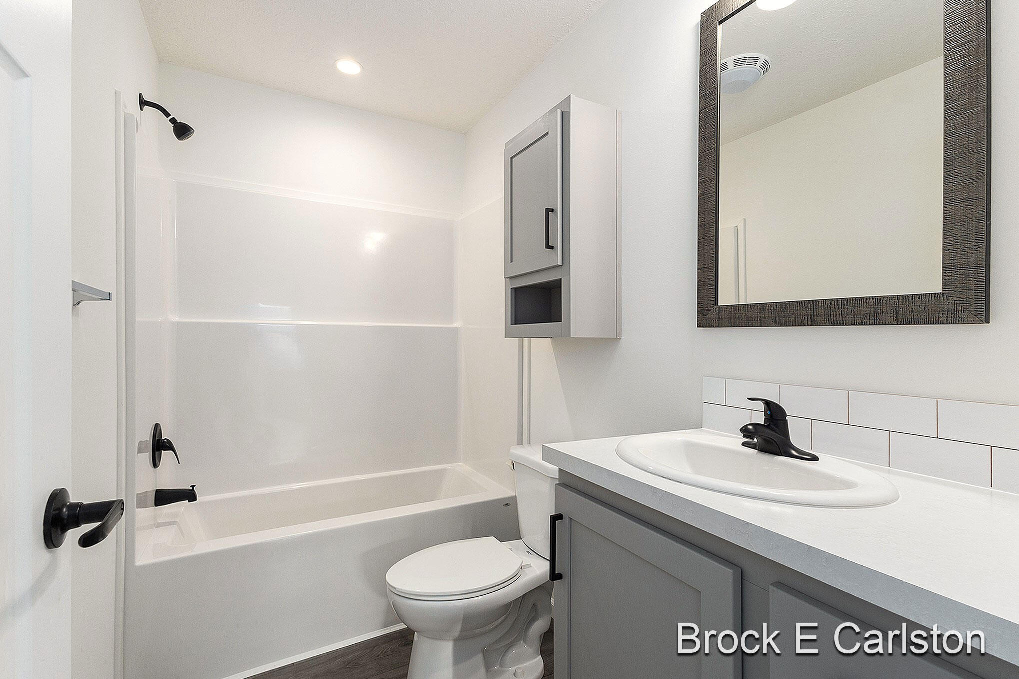 1283 East Ellis Road, Unit 20 Norton Shores, MI 49441 - Photo 18 of 21 _42A9213