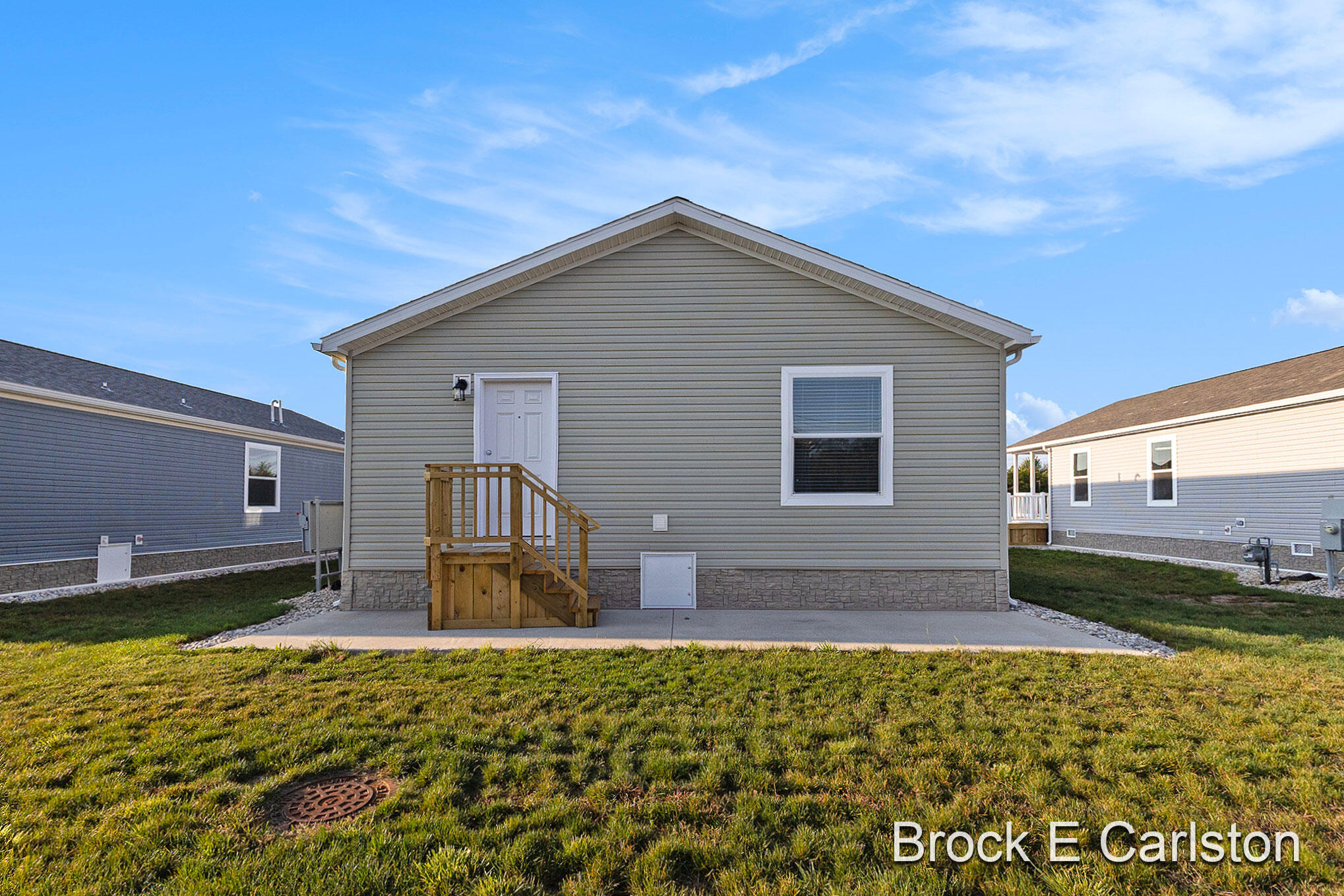 1283 East Ellis Road, Unit 20 Norton Shores, MI 49441 - Photo 5 of 21 _42A9216