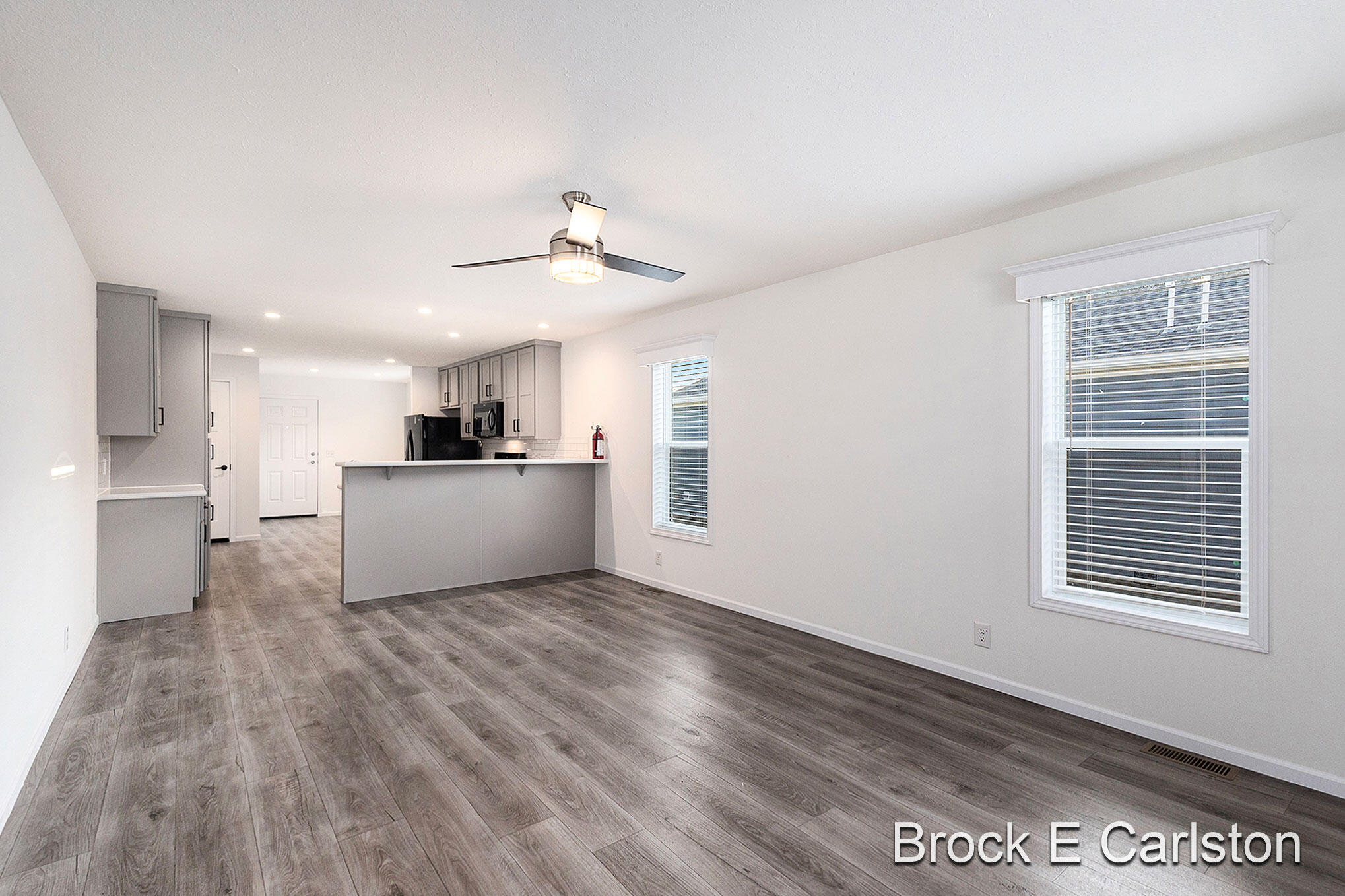 1283 East Ellis Road, Unit 20 Norton Shores, MI 49441 - Photo 6 of 21 _42A9177